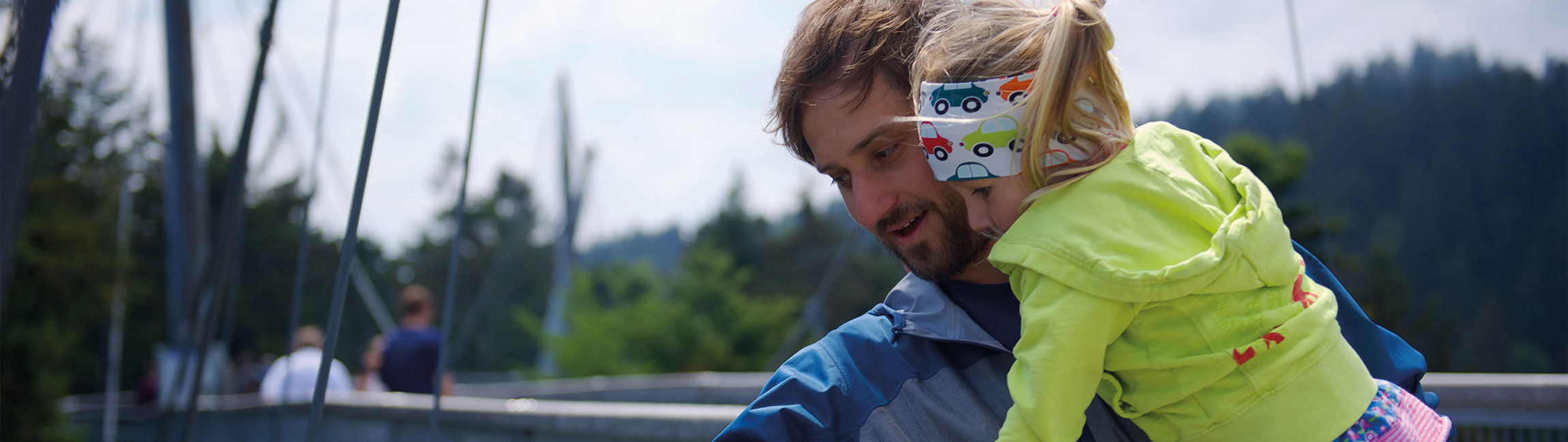 „Mama macht frei, Papa haut den Lukas!“ – Zünftiges Maifest am 8. Mai im skywalk allgäu-0